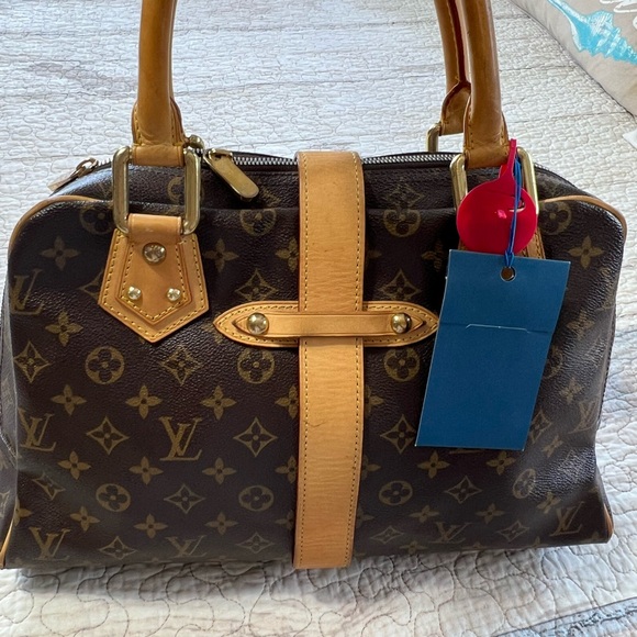Authentic Louis Vuitton GM Manhattan. - Picture 10 of 16